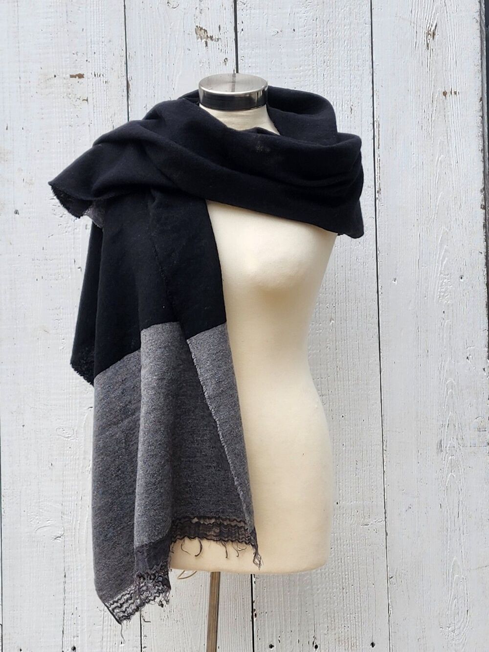 Eileen Fisher Women's Black Grey Reclaimed Cashmere And Linen Wrap / Scarf